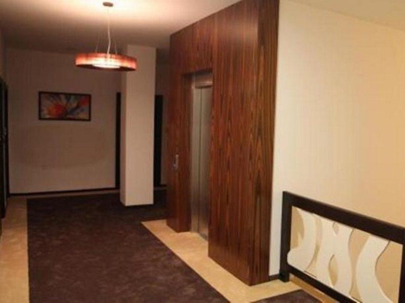 Amazona Hotel Prishtine Bagian luar foto